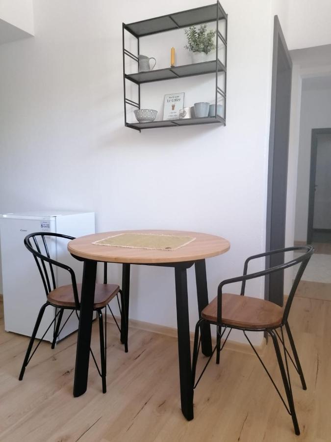 Apartment Dubnica Prejta 3 Dubnica nad Vahom Bagian luar foto
