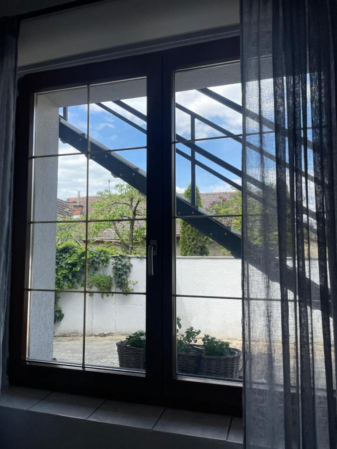 Apartment Dubnica Prejta 3 Dubnica nad Vahom Bagian luar foto