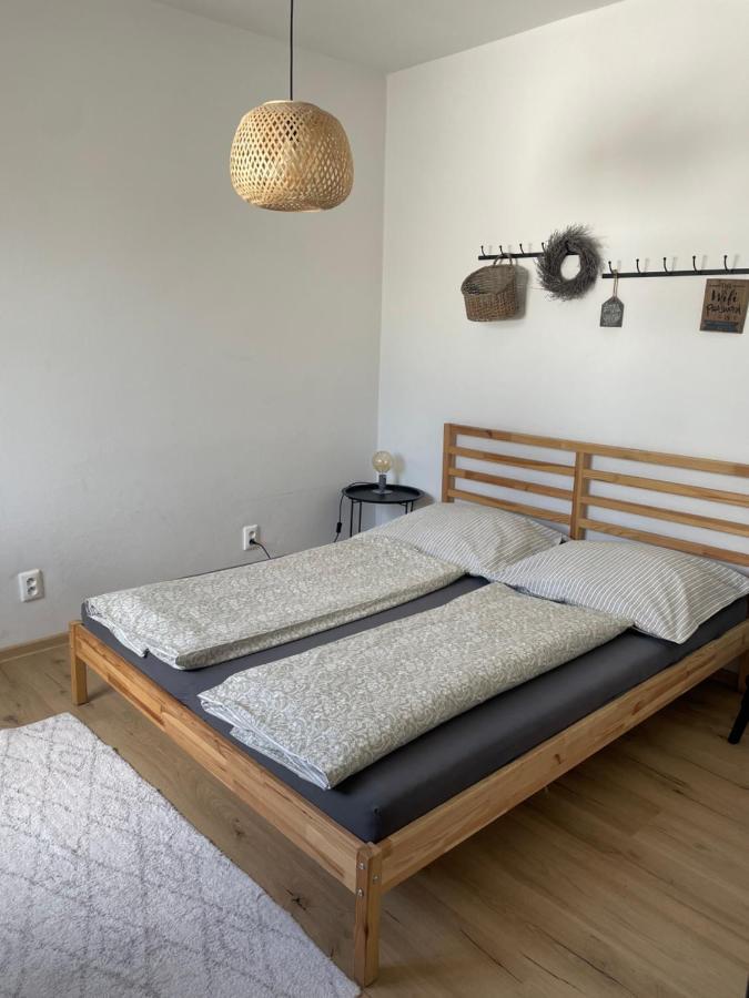 Apartment Dubnica Prejta 3 Dubnica nad Vahom Bagian luar foto